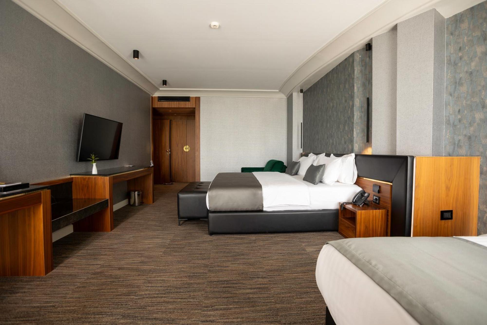 Select Hill Resort Linze Room photo