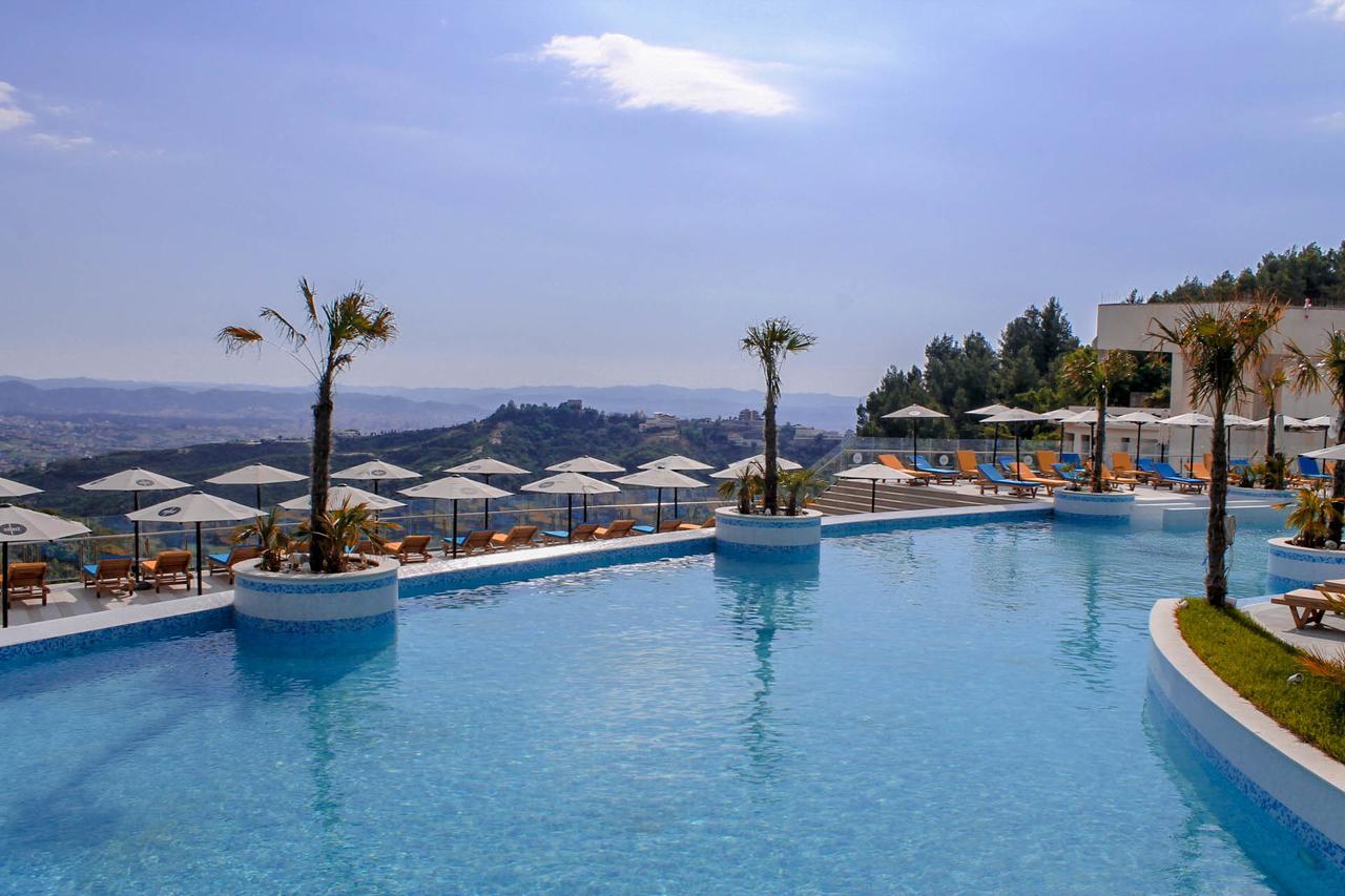 Select Hill Resort Linze Exterior photo
